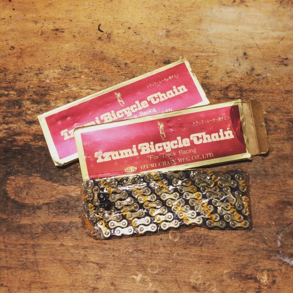 Izumi Chain 1/2 X 1/8 Track Racing Gold 110L (Nos)